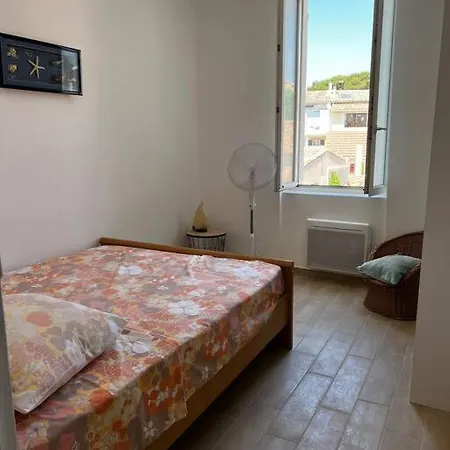 Charmante Maison De Ville, Terrasse Vue Sur Port Holiday home
