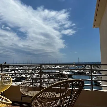 Charmante Maison De Ville, Terrasse Vue Sur Port Holiday home